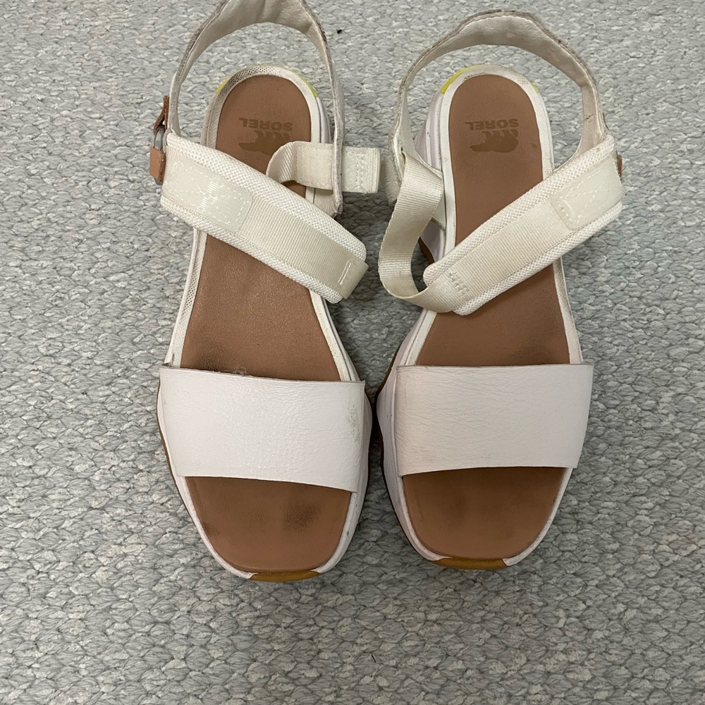 Sorel Women's Cream Sandals